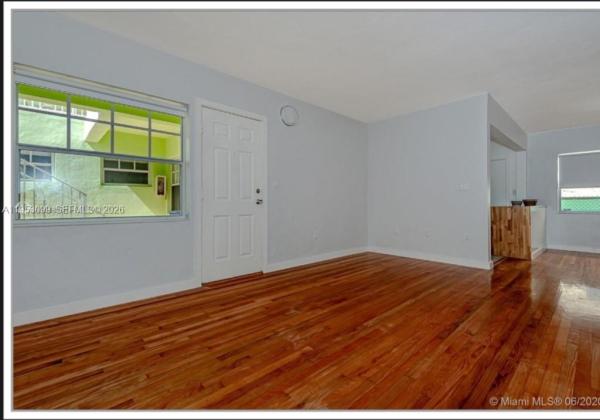 Jefferson Court, 915 SE 8th St #106, Miami Beach, Florida 33139, image 2