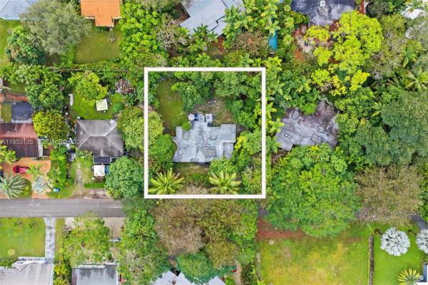 Avocado Homes, 5942 SW 60th St, South Miami, Florida 33143, image 1