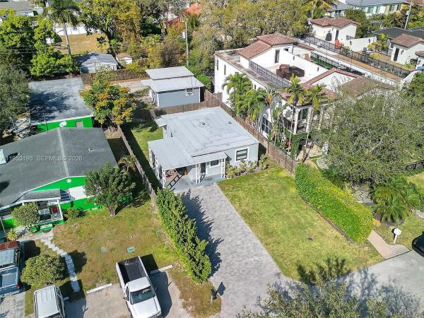 Fort Lauderdale No HOA, 607 SW 10th St, Fort Lauderdale, Florida 33315, image 3