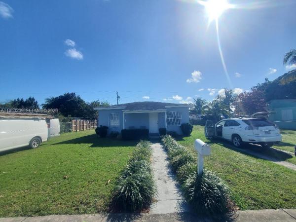 10040 SW 170th Ter, Unincorporated Dade County, Florida 33157, image 1