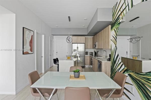 Quadro, 3900 Biscayne Blvd #N-819, Miami, Florida 33137, image 2