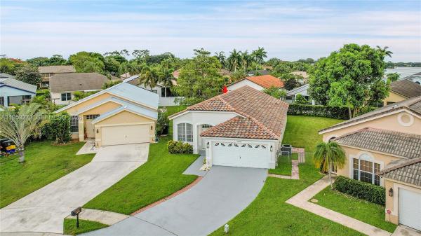 Monterey On The Lake, 13034 Sheridan Ter, Wellington, Florida 33414, image 3