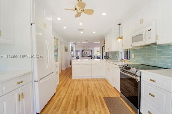 Trader's Crossing South At Jonathan's Landing, 16600 S Traders Xing S #253, Jupiter, Florida 33477, image 2
