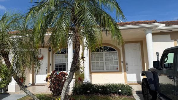 13839 SW 152nd Ter, Unincorporated Dade County, Florida 33177, image 1