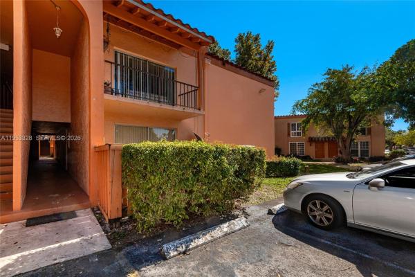 Cypress Village, 7121 Miami Lakes Dr #Q3, Miami Lakes, Florida 33014, image 2