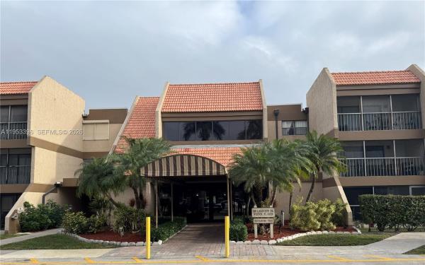 Racquet Club At Bonaventure, 240 Lakeview Dr #308, Weston, Florida 33326, image 1