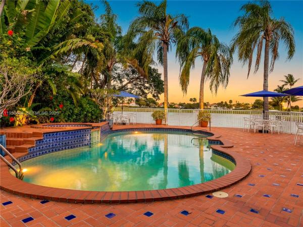 Doral Dunes, 10465 NW 46th St, Doral, Florida 33178, image 2