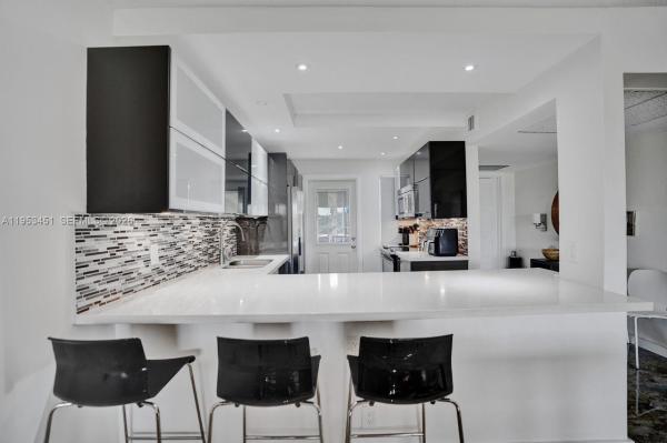 Palm-Aire Country Club 2, 2681 S Course Dr #204, Pompano Beach, Florida 33069, image 1