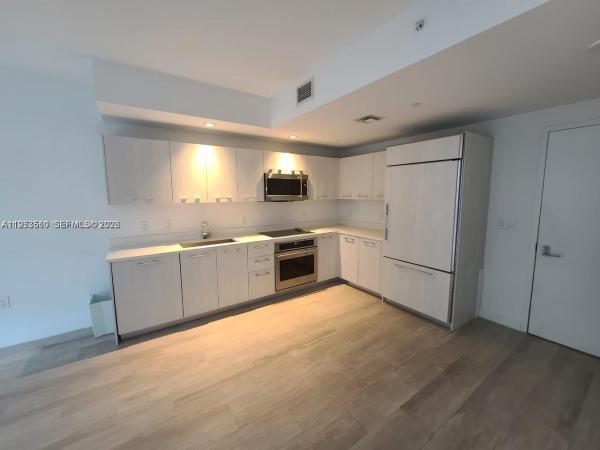 Brickell Heights West, 55 SW 9th St #1502, Miami, Florida 33130, image 3