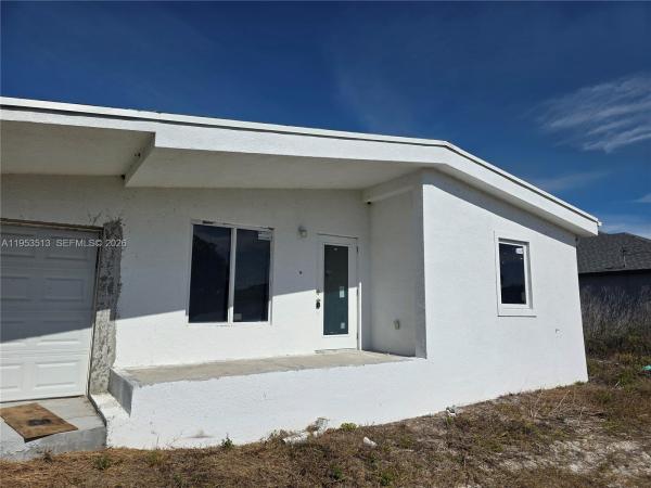 Lehigh Acres, 3030 SW 39th St, Lehigh Acres, Florida 33976, image 2