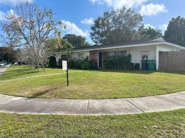 Fairway Park, 10010 SW 161st St, Kendall, Florida 33157, image 1