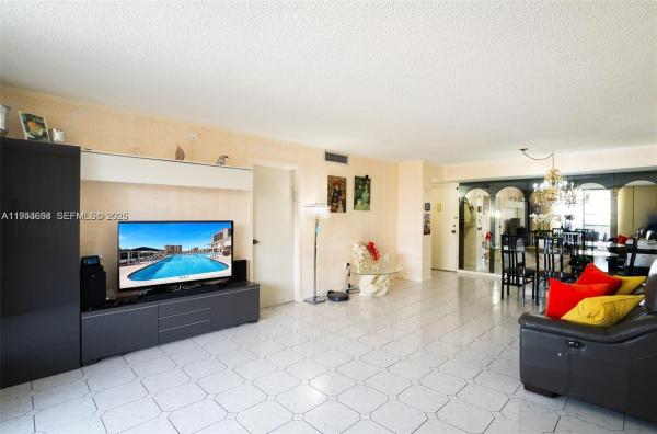 Plaza Towers, 1833 S Ocean Dr #1103, Hallandale Beach, Florida 33009, image 2