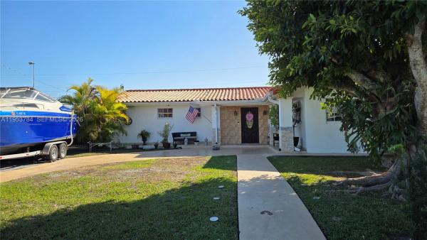 12320 SW 39th St, Unincorporated Dade County, Florida 33175, image 1