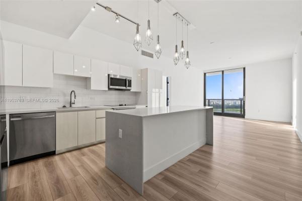 Mondrian Hallandale Beach Residences, 101 Diplomat Pkwy, Hallandale Beach, Florida 33009, image 2