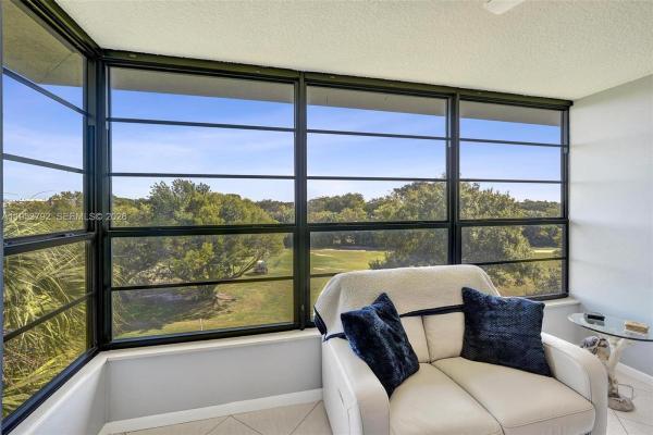 Whitehall Of Pine Island Ridge, 1514 Whitehall Dr #405, Davie, Florida 33324, image 1