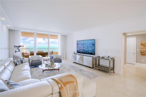 Club Tower, 789 Crandon Blvd #1805, Key Biscayne, Florida 33149, image 3
