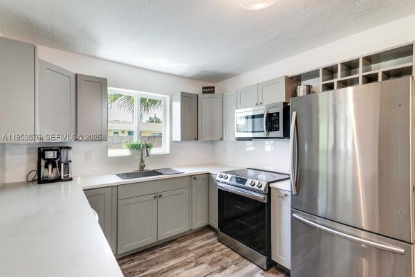 Royal Palm Vista, 601 NE 2nd St, Dania Beach, Florida 33004, image 1