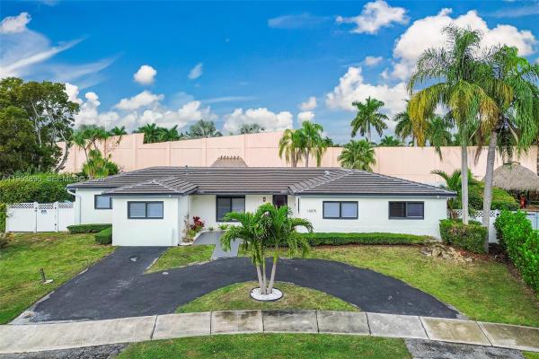 10870 SW 106th Ave, Unincorporated Dade County, Florida 33176, image 1