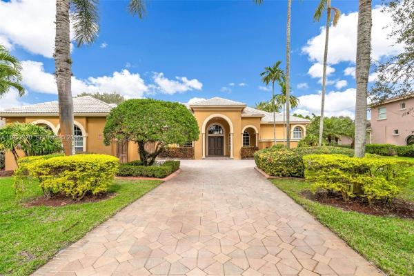 Stonebrook Estates, 12861 Kapok Ln, Davie, Florida 33330, image 2