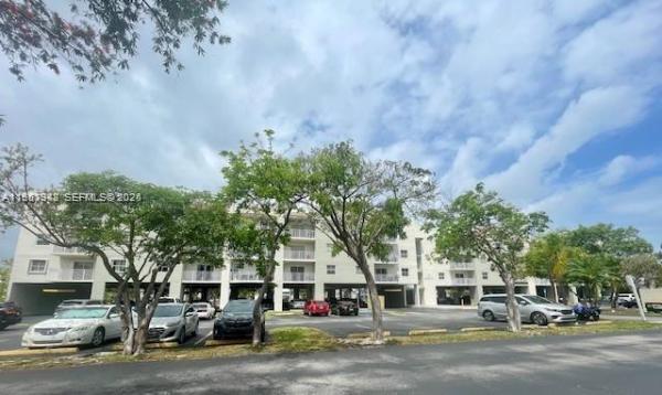 Saga Bay Gardens, 8260 SW 210th St #320, Cutler Bay, Florida 33189, image 1