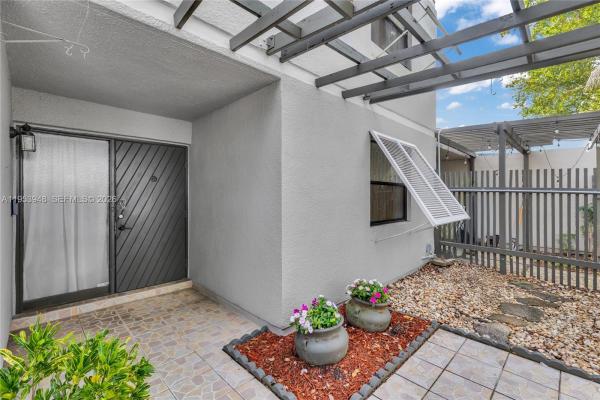 Villas Lakes, 1551 NW 113th Ave, Pembroke Pines, Florida 33026, image 2