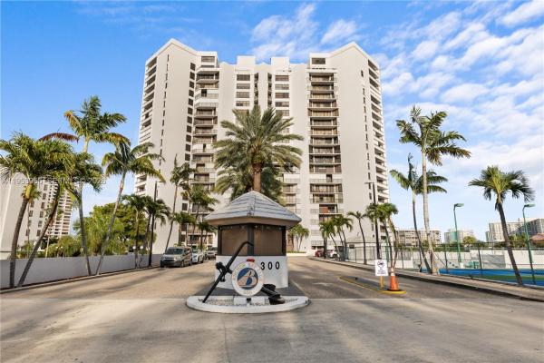 Anchor Bay Club, 300 Three Islands Blvd #417, Hallandale Beach, Florida 33009, image 1
