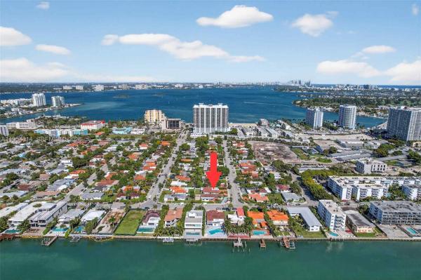 Treasure Island, 1721 S Treasure Dr, North Bay Village, Florida 33141, image 2