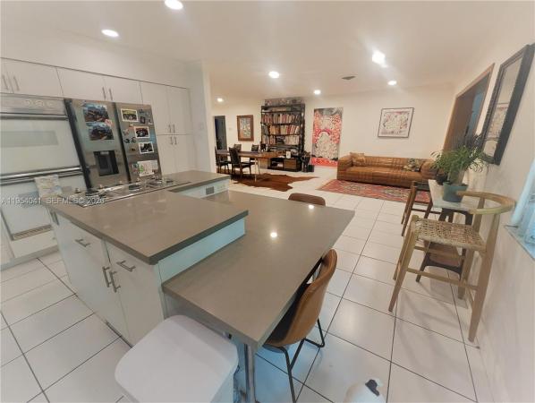 Dania Beach No HOA, 220 SE 1st St, Dania Beach, Florida 33004, image 1