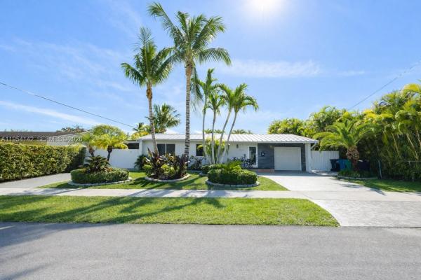 9510 SW 45th St, Unincorporated Dade County, Florida 33165, image 1