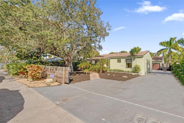 South Middle River, 1520 NW 3rd Ave, Fort Lauderdale, Florida 33311, image 1