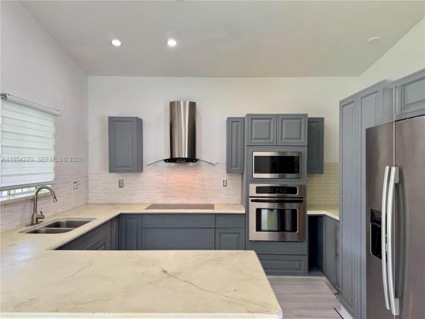 Villa Sevilla, 3834 SW 149th Pl, University Park, Florida 33185, image 3