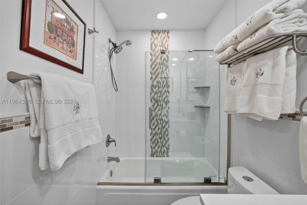 Bay Colony Club, 6471 Bay Club Dr #3, Fort Lauderdale, Florida 33308, image 1