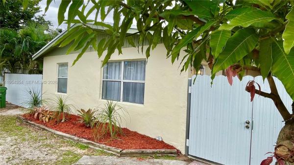 North West Lauderdale, 2433 NW 20th St, Fort Lauderdale, Florida 33311, image 3