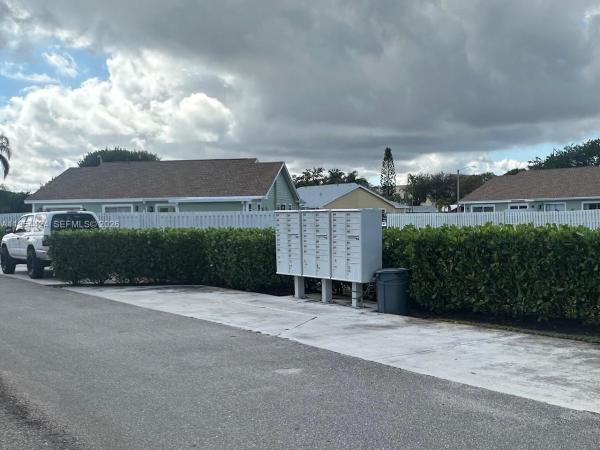 Royal Forest Townhouses, 1590 Royal Forest Ct, West Palm Beach, Florida 33406, image 3