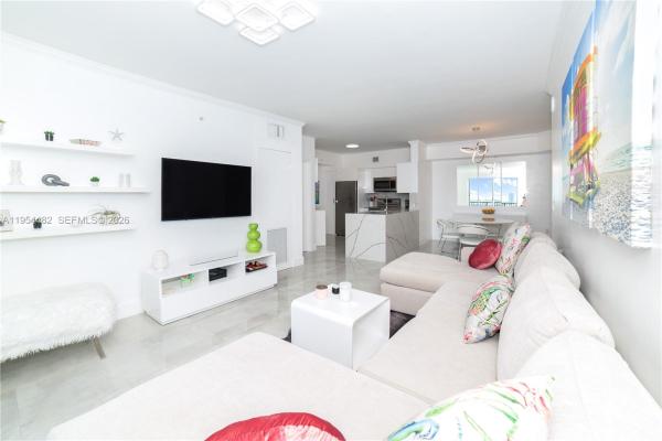 Porto Bellagio, 17150 N Bay Rd #2905, Sunny Isles Beach, Florida 33160, image 1