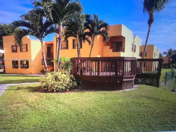 Soleil Lake, 556 NW 114th Ave #204, Sweetwater, Florida 33172, image 2