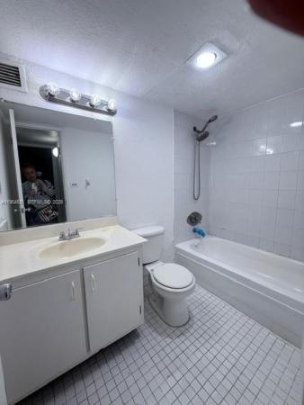 Yolanda Villas, 4550 NW 9th St #812E, Miami, Florida 33126, image 2