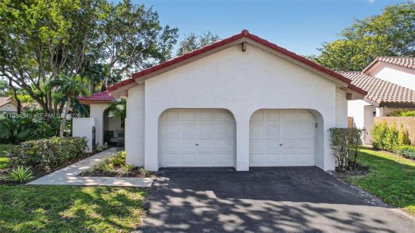 2141 Austin, Weston, Florida 33326, image 1