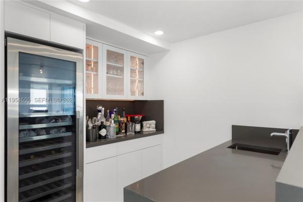 Mirasol Ocean Towers, 2655 Collins Ave #2506, Miami Beach, Florida 33140, image 2