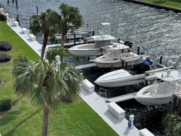 Paradise Villas, 104 S Paradise Blvd #507, North Palm Beach, Florida 33408, image 2