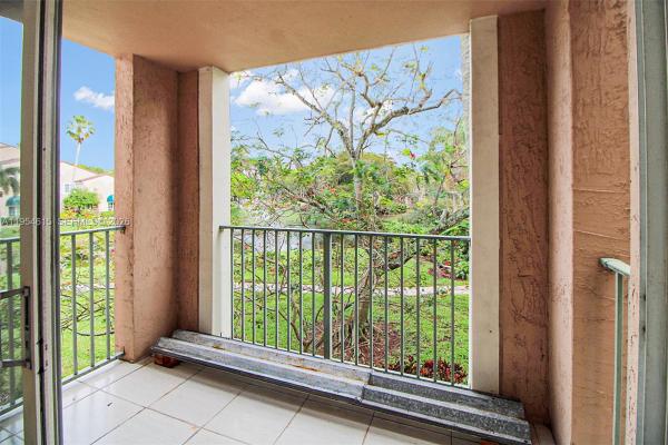 St Andrews At Miramar, 12136 Saint Andrews Pl #204, Miramar, Florida 33025, image 2