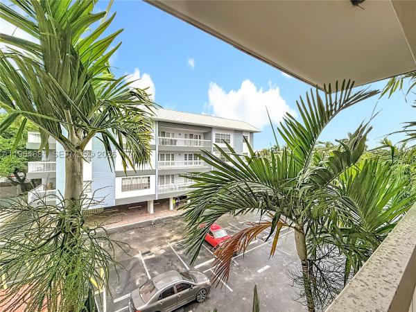 Village At Harbor Beach, 2424 SE 17th Cswy #312B, Fort Lauderdale, Florida 33316, image 1