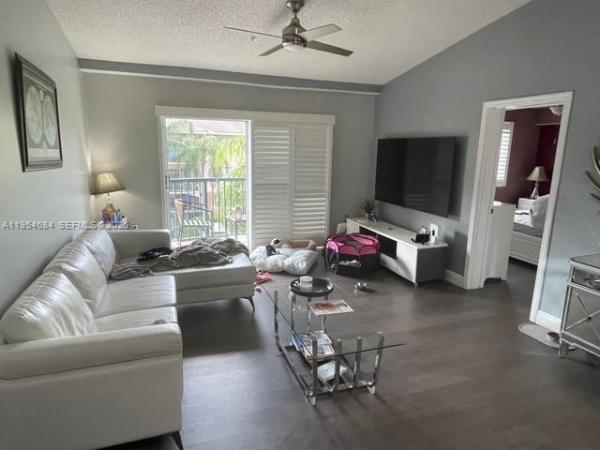 Village East, 2039 SE 10th Ave #517, Fort Lauderdale, Florida 33316, image 1