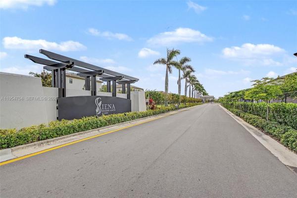 Siena Reserve, 12947 SW 234th St, Princeton, Florida 33032, image 1