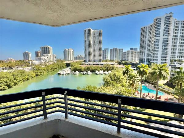 Mystic Pointe Tower 600, 3400 NE 192nd St #710, Aventura, Florida 33180, image 2