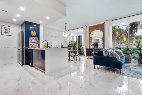 1800 Biscayne Plaza, 275 NE 18th St #205, Miami, Florida 33132, image 1