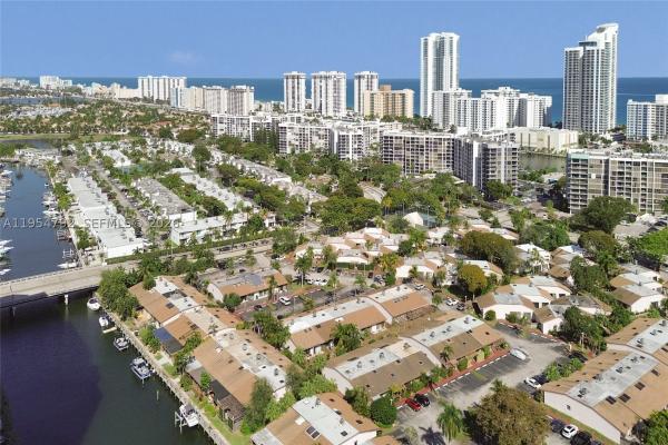 Harbourwood Villas, 2619 S Parkview Dr, Hallandale Beach, Florida 33009, image 2