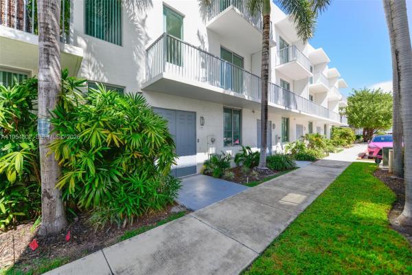 2130 Van Buren St #201, Hollywood, Florida 33020, image 1