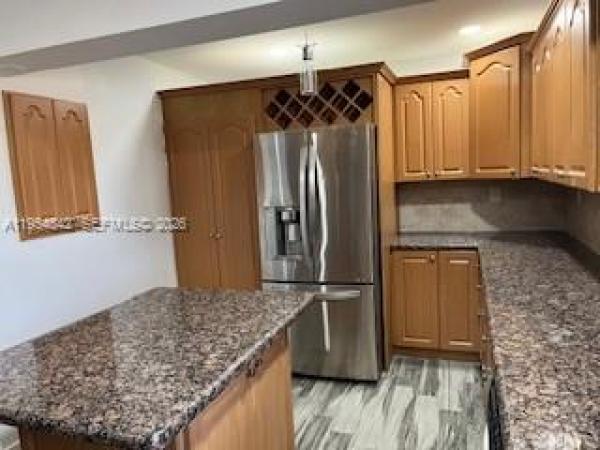Boulevard Heights, 240 N 70th Way, Hollywood, Florida 33024, image 3