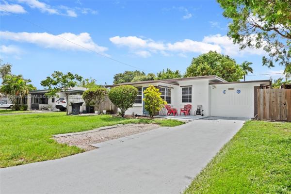 Devonshire, 2661 SW 12th Ter, Fort Lauderdale, Florida 33315, image 2